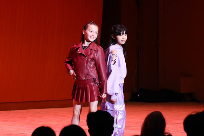 モデルパートの光のパフォーマンス