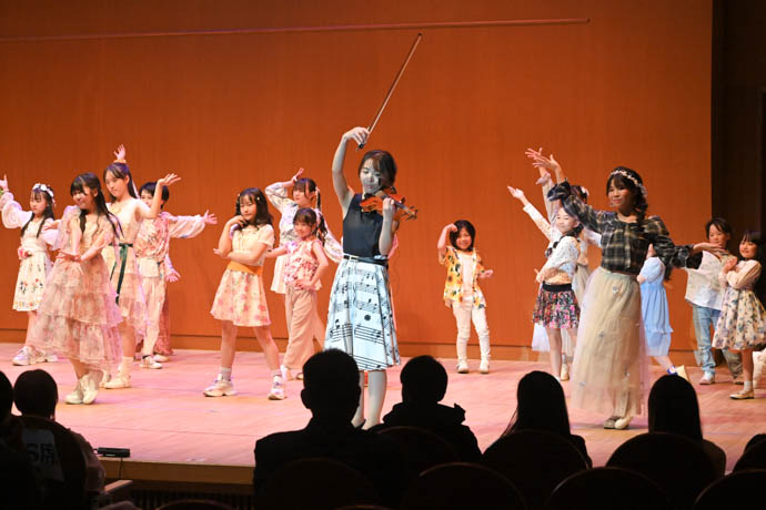 ダンスフィナーレのパフォーマンス